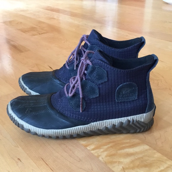 SOREL | Out N About Waterproof Boots - Picture 2 of 12